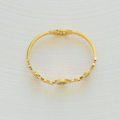 Addison Bangle